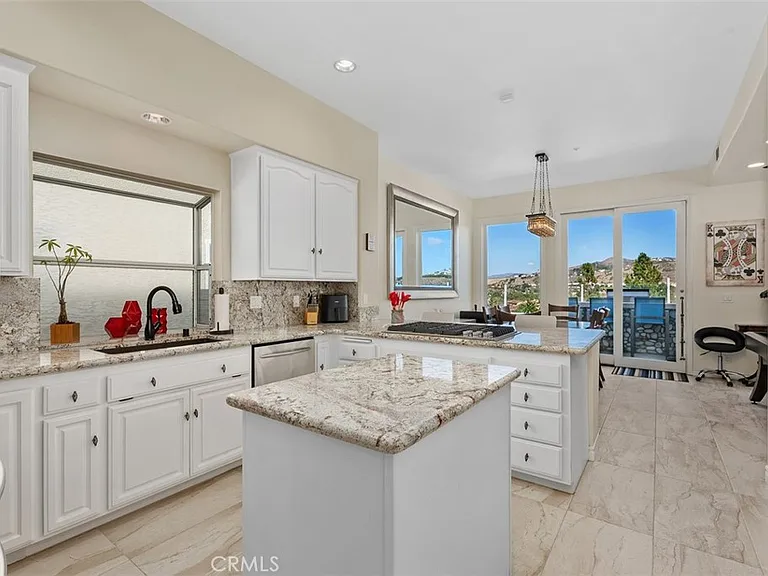 33722 Bridgehampton Dr — Photo 10