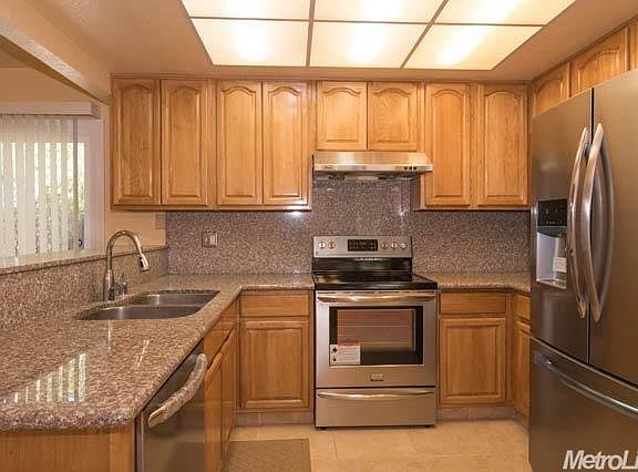 3rd image of 4129 Cobblewood Ct