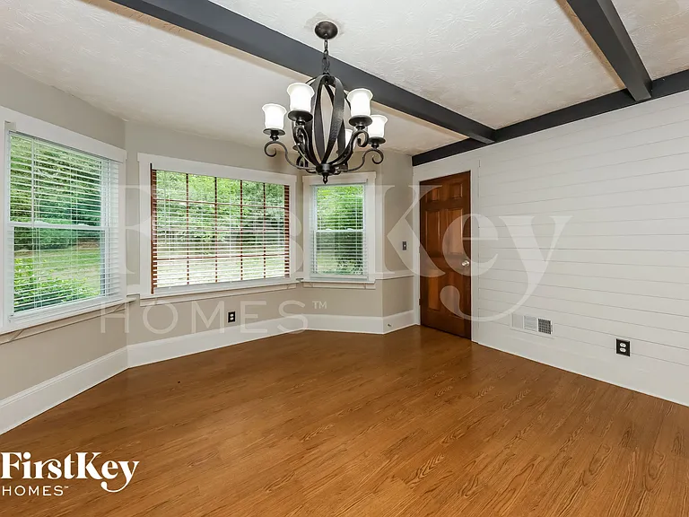 2902 Moorings Pkwy — Photo 4