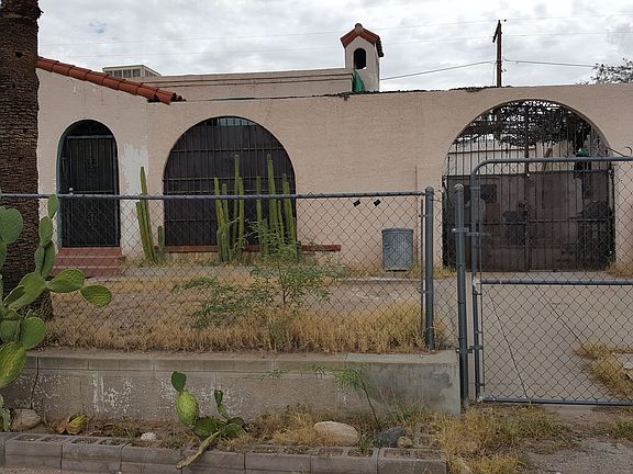2nd image of 1034 N 10th Ave