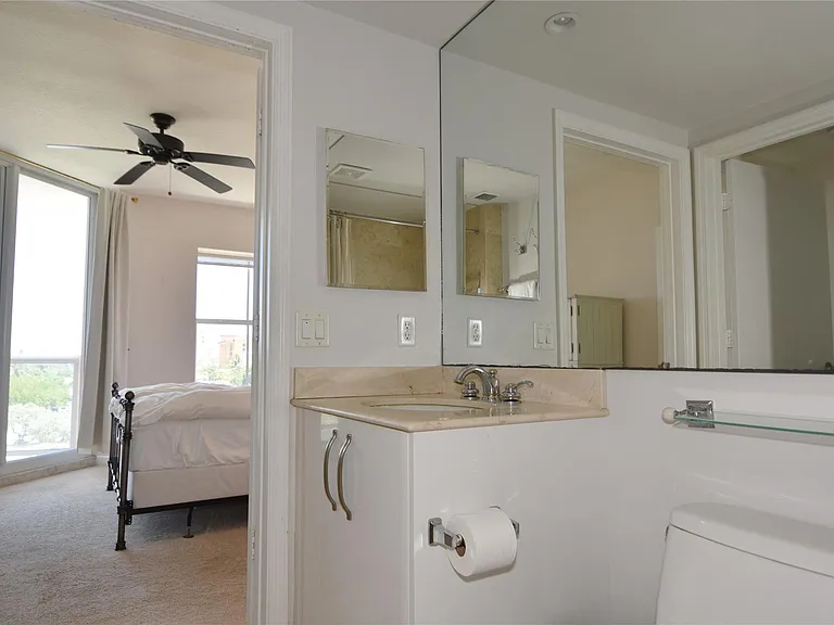 2051 SE 3rd St #509 — Photo 17