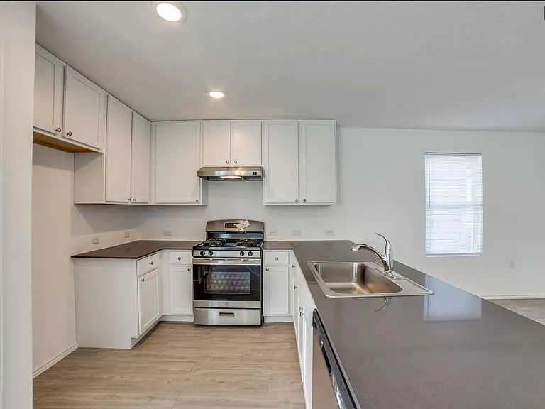 10031 Kersey Ml — Photo 3