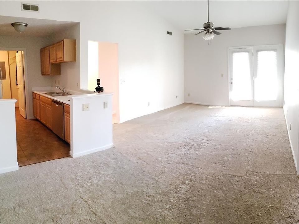 1st image of 10224 Crossbow Ct
