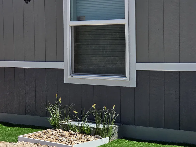 5642 S Ruby St SE — Photo 5