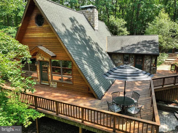 430 Pines Rd, Etters, PA 17319