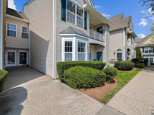 420 Cambridge Dr, Butler, NJ 07405