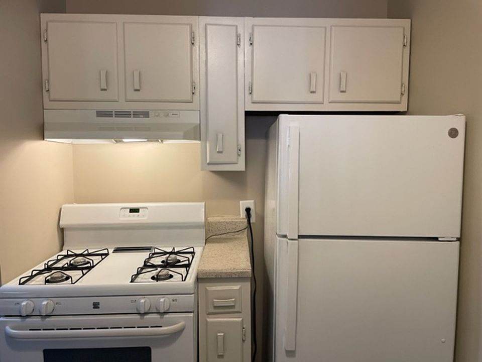 Oak Valley Apartments 2935 Oak Valley Ave SW Wyoming, MI Zillow