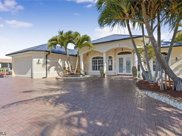 2501 SE 19th Place Cpe, Coral, FL 33904