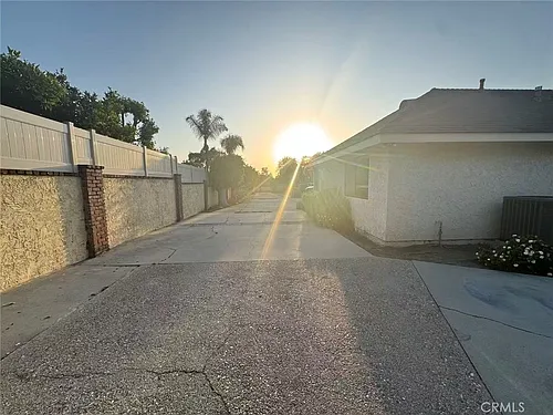 3233 E Cameron Ave Photo 1