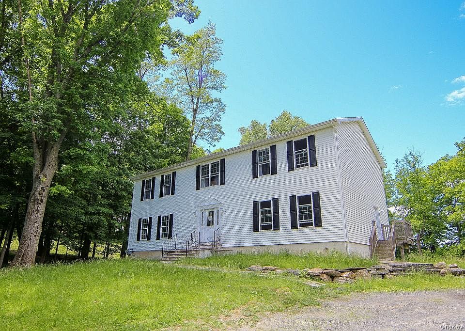 1st image of 9 Lipani Ln
