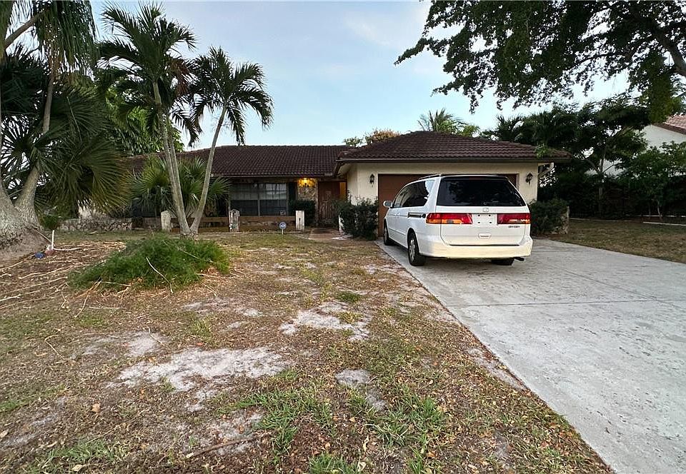 1st image of 3352 Lakeview Boulevard