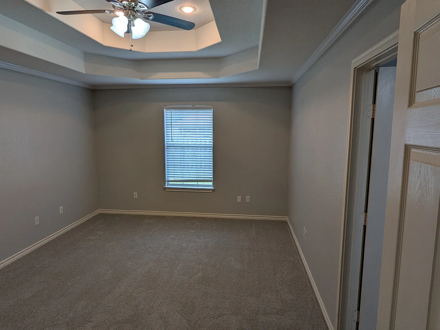 3 bed, 1513 sqft, $1,950 — Photo 4