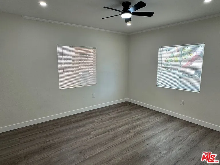 241 N Park View St #243 — Photo 12