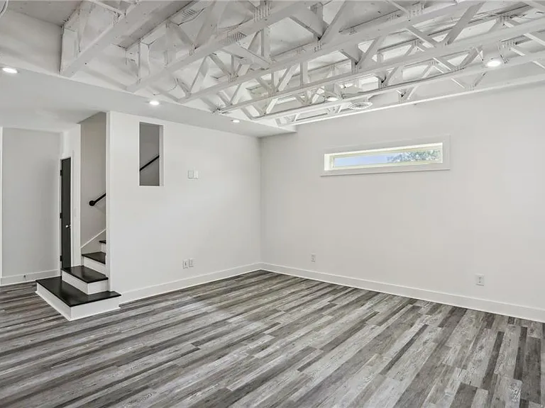 21 Skyline Way NE — Photo 15