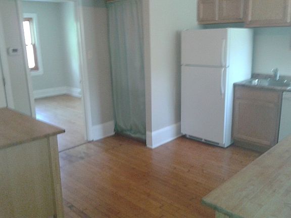 5th image of 348 S 16th Street # Fl 3rd