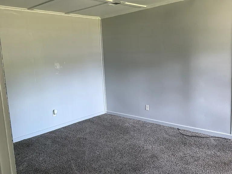 3500 S Poplar St — Photo 8