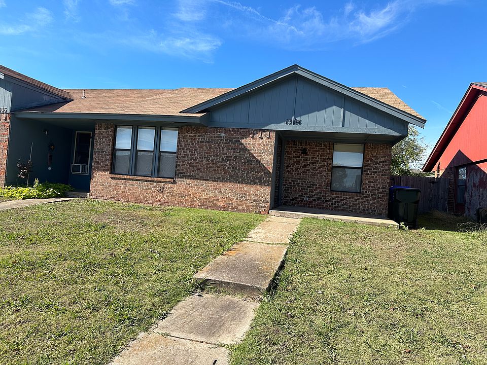 1st image of 1304 Clearwater Dr #1