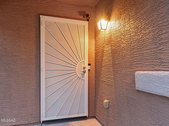 4th image of 10630 E Pleasant Pasture Dr