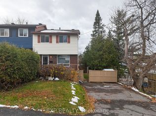 1364 Saint Jean St, Ottawa, ON K1C 2E6