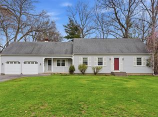 24 Deerfoot Dr, East Longmeadow, MA 01028