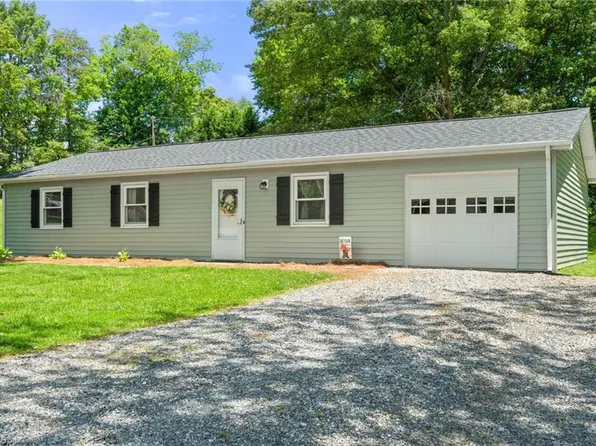 302 Redwood Bnd, King, NC 27021
