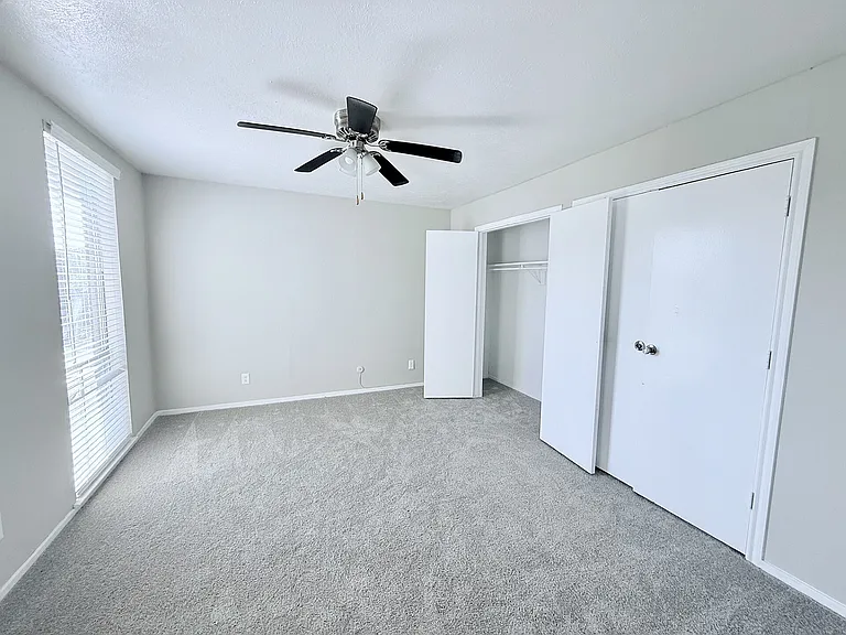 B3 - 2BD, 1.5BA - 1250SF - Guest Bedroom