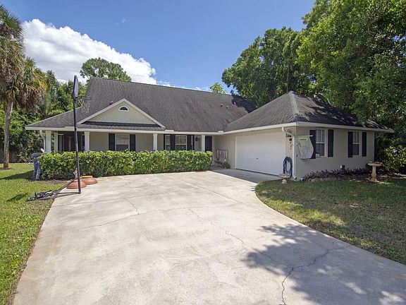 2nd image of 260 29th Ct SW