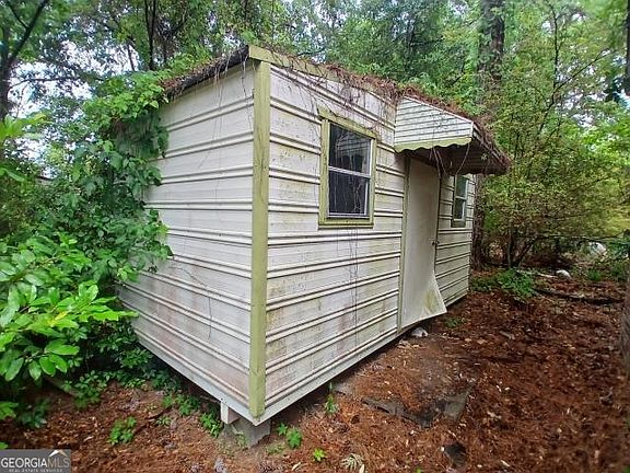 5th image of 2107 Burnside Dr