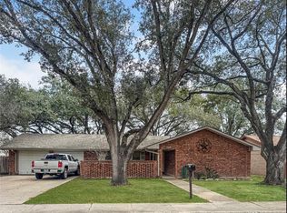1600 Fairdale St, Alice, TX 78332