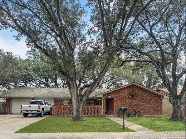 1600 Fairdale St, Alice, TX 78332