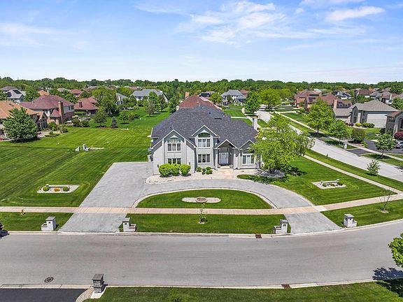 4th image of 3823 Ballantrae Way