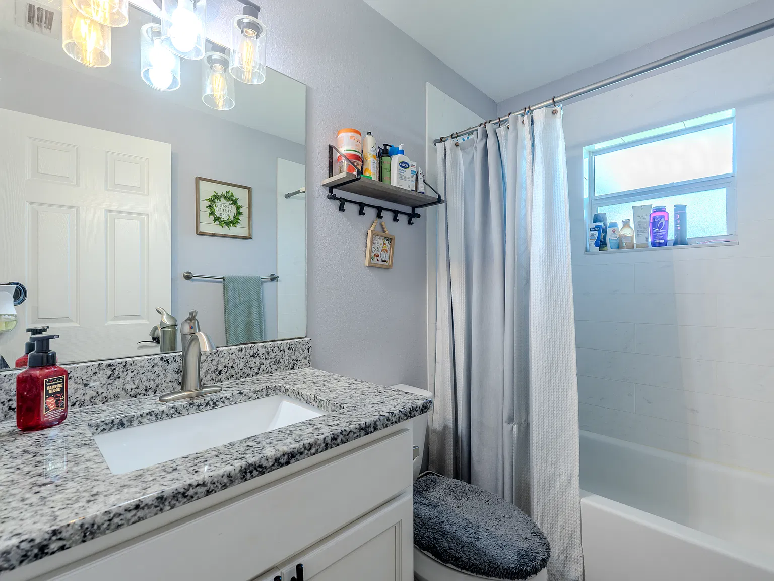 3 bed, 1623 sqft, $2,000 — Photo 3