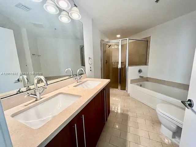 1111 SW 1st Ave #1219 — Photo 5