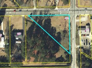 203 Harris Ave, Raeford, NC 28376