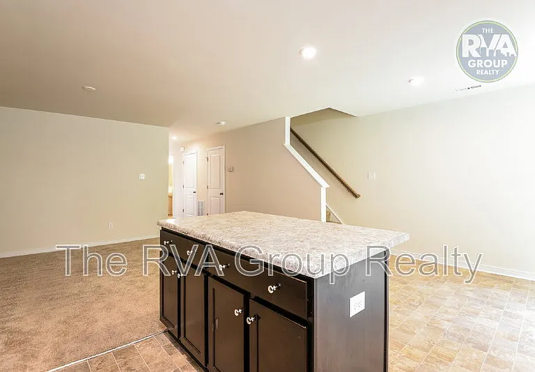 3402 Dewsberry Ln — Photo 9