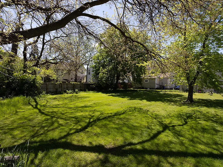 700 Broadway Ave NW #2 — Photo 49