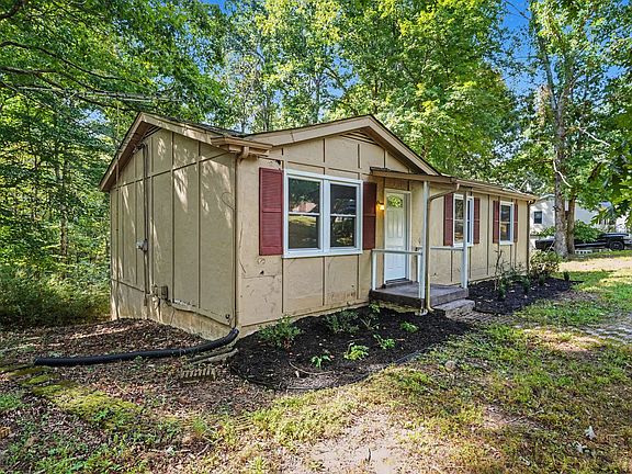 4th image of 2117 Ferry Rd