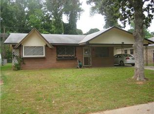 2440 Mecom Dr, Shreveport, LA 71104