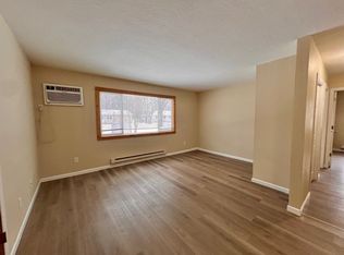 1505 Ward Ave APT 3, Hudson, WI 54016