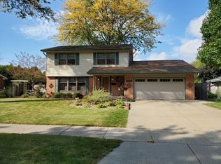 1015 Devonshire Dr, Oshkosh, WI 54902