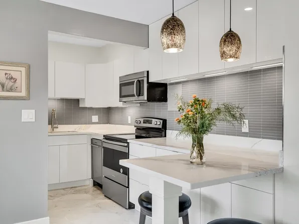 18 Arizona Ter APT 5, Arlington, MA 02474