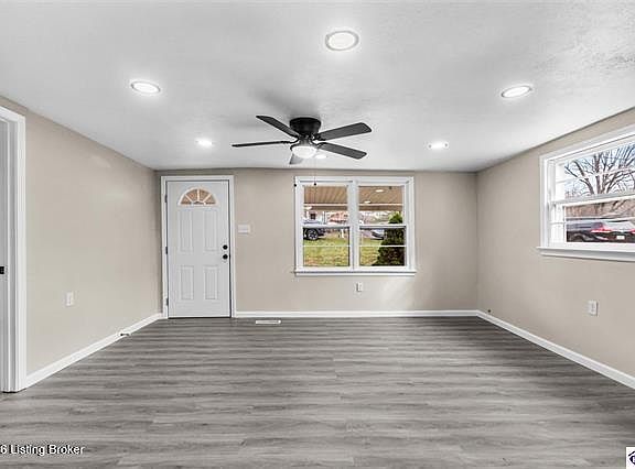 3rd image of 368 Adkins Camp Rd