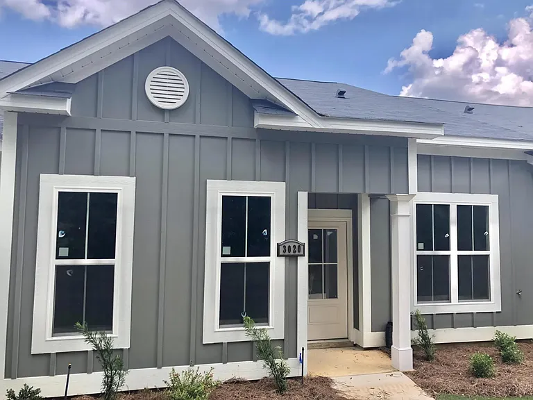 3020 Stanhope Dr — Photo 1