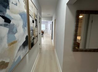 994 NW 2nd St, Miami, FL 33128