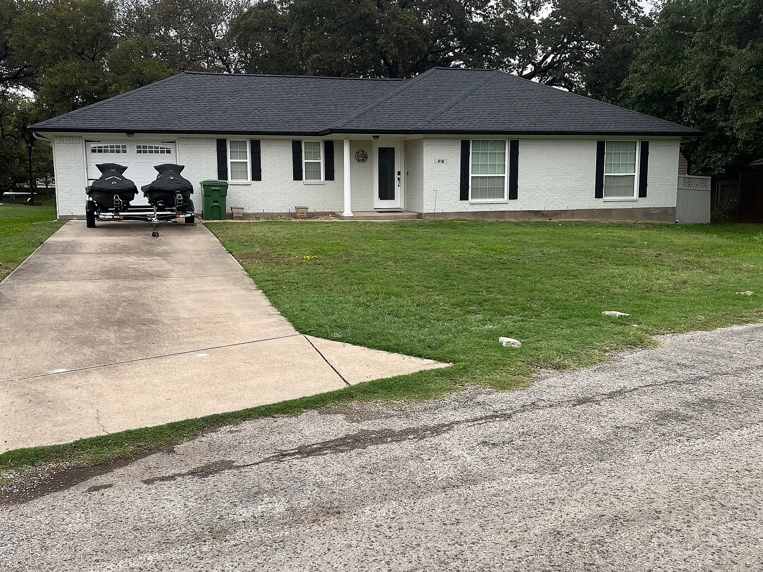 3 bed, 1316 sqft, $3,500 — Photo 1