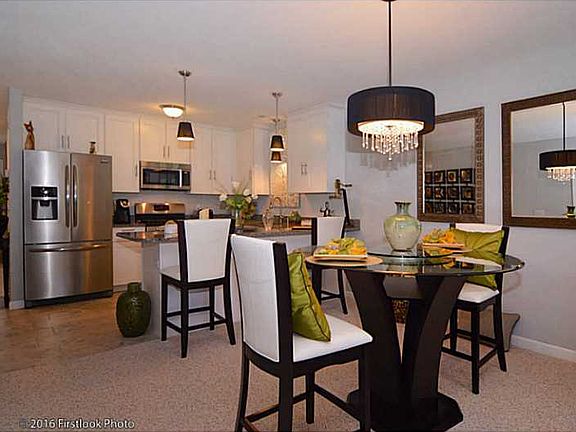 4th image of 2305 Village Green Cir #2305