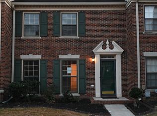 1022 Heatherwood Dr SE, Huntsville, AL 35802