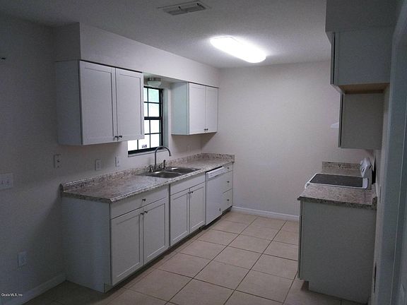 3rd image of 30 Bahia Circle Trl