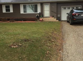 364 Hillcrest St, Ellsworth, WI 54011