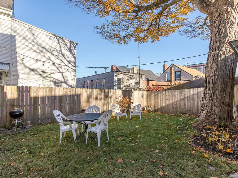 21 Hanover St #1 — Photo 26